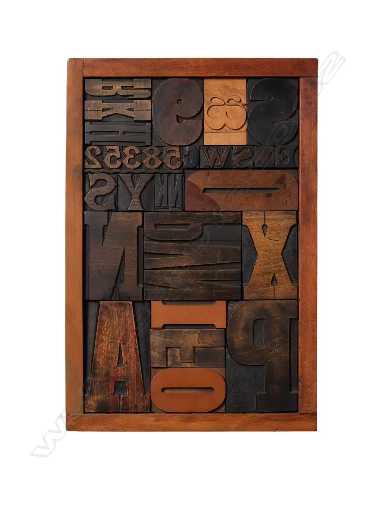 Wood – Typefaces, Image 1++